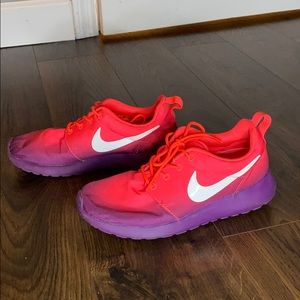Nike Women’s size 6